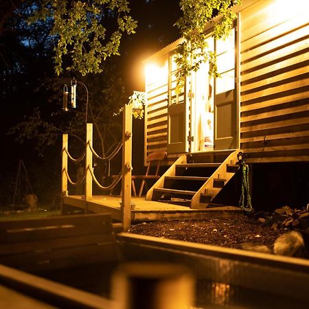 Hotel Somerset Shepherds Huts Winsham Esterno foto